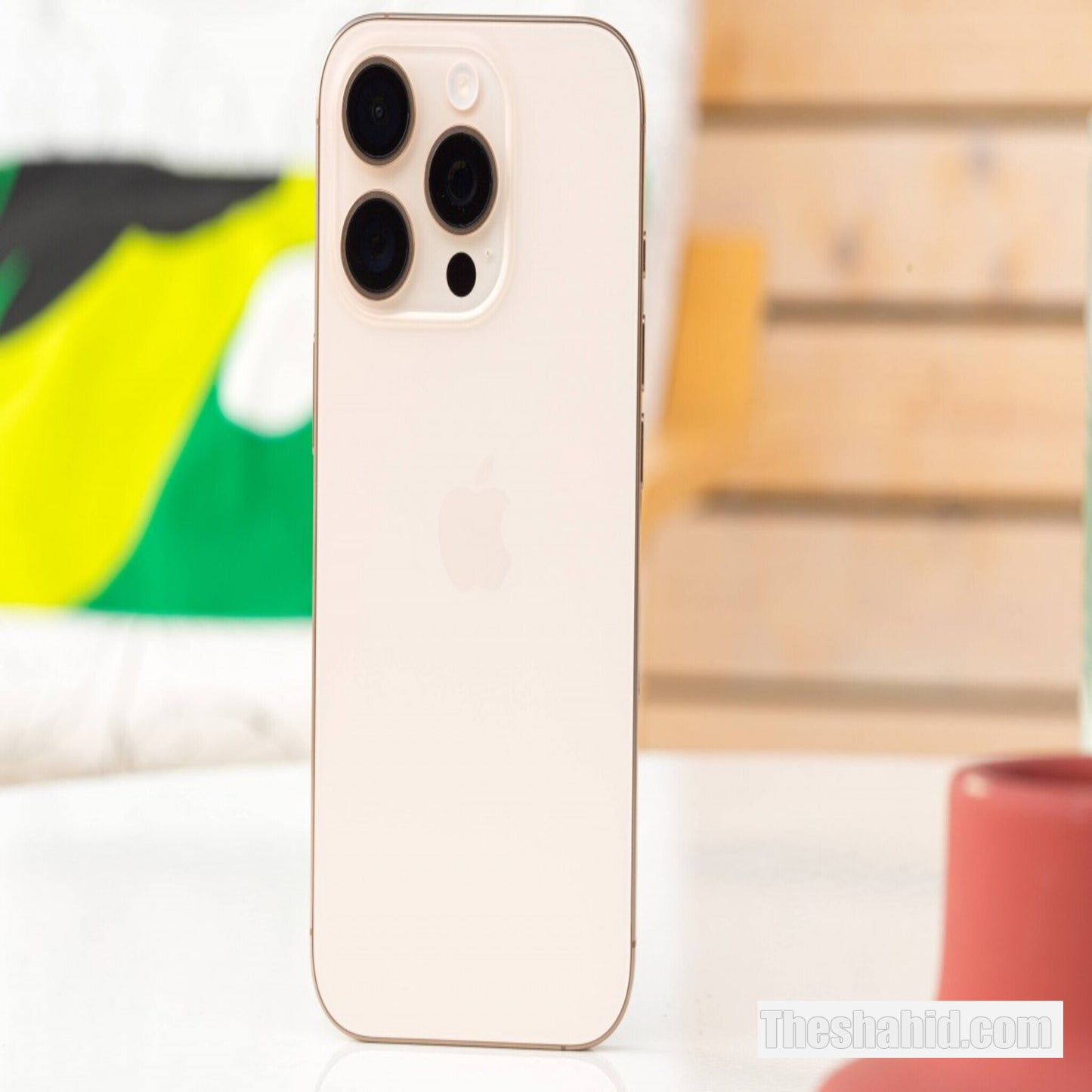 Apple iPhone 16 Pro