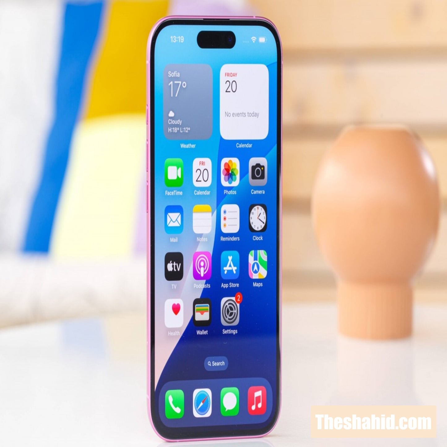 Apple iPhone 16